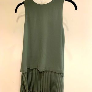 Theory Pleated Top - Green